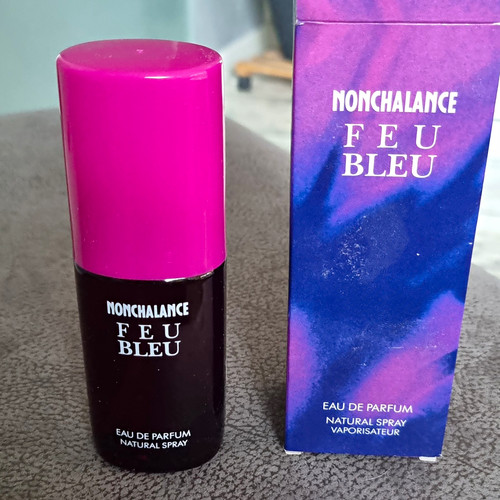 Nonchalance feu bleu eau - nonchalance, de